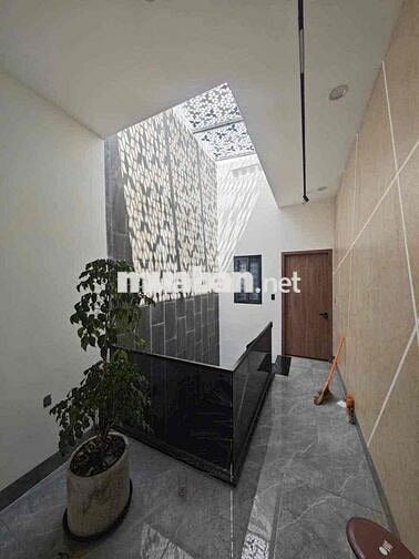Nhà 1 Trệt 1 Lầu 137m2 .4 Phòng Ngủ