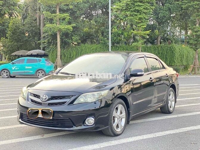 Toyota Corolla Altis 2011 2.0V - 130000 km