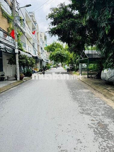 CHO THUÊ NHÀ PHỐ ĐƯỜNG SỐ 6 KHU SAIGON CO.OP P15