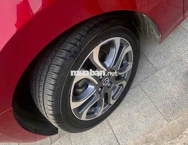 Mazda 2 2019 Luxury - 60000 km