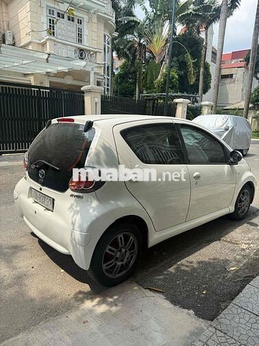 Toyota Aygo 2011 - 16000 km