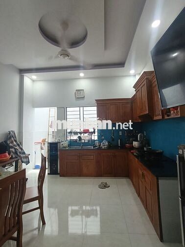 🏡Mặt tiền vừa ở vừa kinh doanh- xe hơi vô nhà-diện tích lớn. Nhỉnh 7tỷ