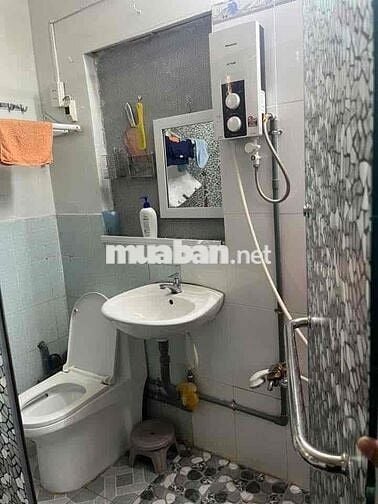 Cho thuê phòng trọ sạch sẽ 25m2 cmt8 q10