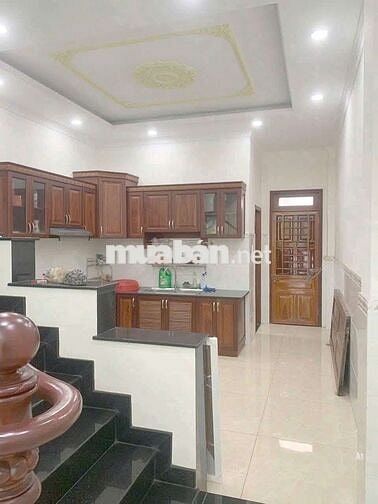 Nhà thuê 1 Trệt 2 Lầu gần siêu thị Go Đông hoà .Dĩ An