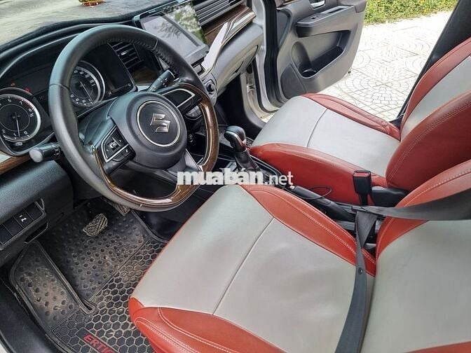 Cần bán xe gia đình ko dịch vụ