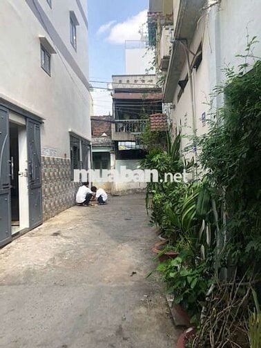 Cho thuê nhà nguyên căn.Đường Phạm Văn Hai.Phường 5.Quận Tân Bình.
