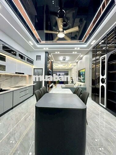 Nhà 4 Tầng,  Thạnh xuân 25, 96 mét vuông  full nội thất. Giá 7.8 Tỷ