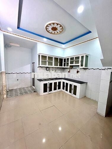 BÁN NHÀ 56 M2-3PHÒNG NGỦ- 2 WC-GIÁ 1 TỶ 880TR -GẦN CHỢ NGÃ 5 VĨNH LỘC