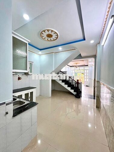 BÁN NHÀ 56 M2-3PHÒNG NGỦ- 2 WC-GIÁ 1 TỶ 880TR -GẦN CHỢ NGÃ 5 VĨNH LỘC