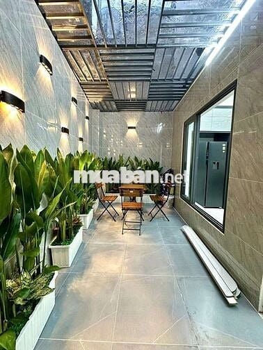 Nhà 4 Tầng,  Thạnh xuân 25, 96 mét vuông  full nội thất. Giá 7.8 Tỷ