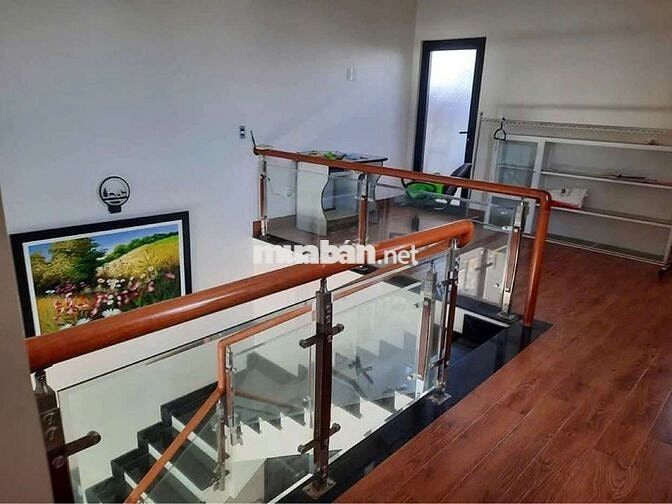 Cho thuê nhà sân vườn  2 tầng mt lê trí viễn ,Ngũ Hành Sơn
