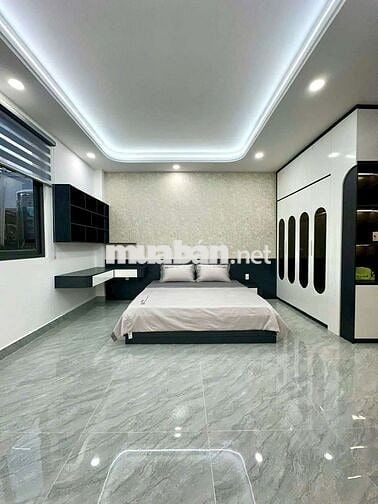 Nhà 4 Tầng,  Thạnh xuân 25, 96 mét vuông  full nội thất. Giá 7.8 Tỷ