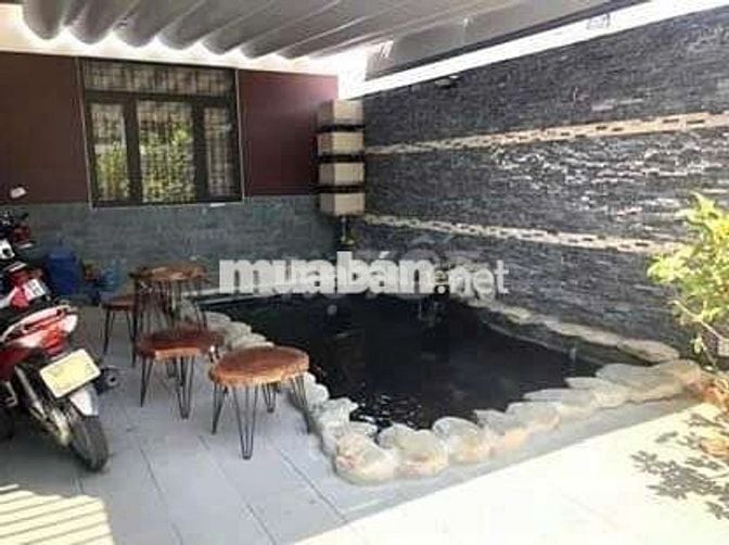 Cho thuê nhà sân vườn  2 tầng mt lê trí viễn ,Ngũ Hành Sơn