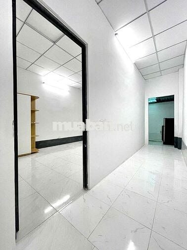 NHÀ MT KHU K300 - 4X20 - GIÁ 18tr/tháng
