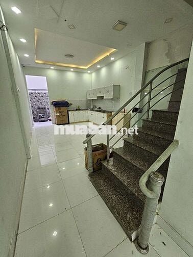Cho thuê mặt bằng 4×20m mặt tiền đường 84 Cao Lỗ P4 Q8