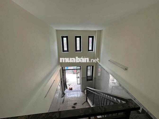Nhà nguyên căn 1 trệt 1 lầu 80m2 đường Vườn Lài, Q.12 – 8tr5