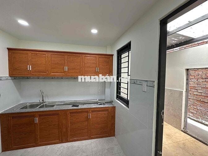 Nhà nguyên căn 1 trệt 1 lầu 80m2 đường Vườn Lài, Q.12 – 8tr5