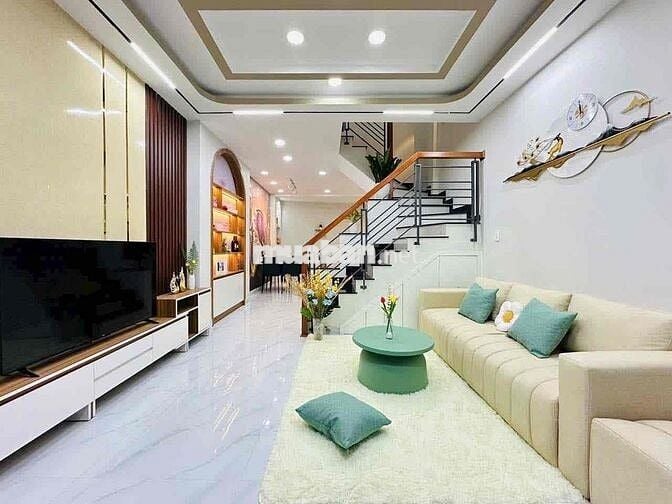 Bán gấp nhà Võ Văn Ngân, 44m2, 2PN giá chỉ hơn 2tỷ
