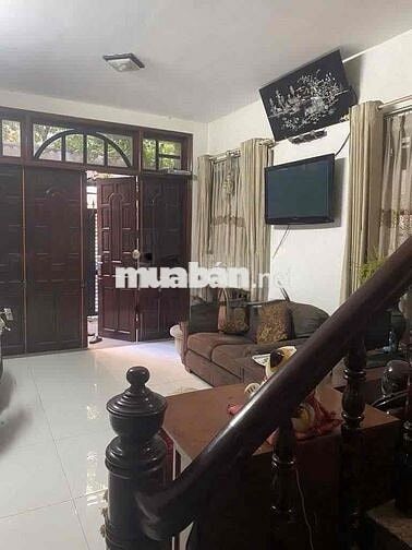 Cho thuê nhà nguyên căn hẻm Trần Hưng Đạo, Phường Tân Sơn Nhì, Tân Ph
