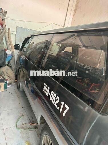 Nissan 1987 - 238000 km