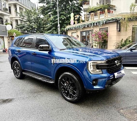 Everest Sport 2023 Xe Bán Tại Hãng Ford BH 2027