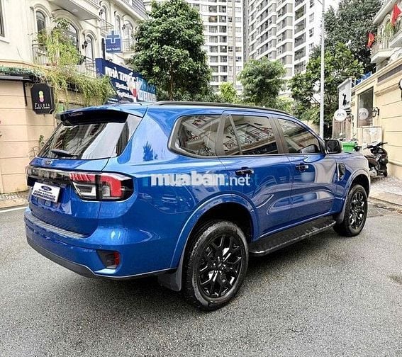 Everest Sport 2023 Xe Bán Tại Hãng Ford BH 2027