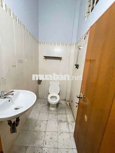 Nhà 2 phòng 1 máy lạnh Hẻm Tầm Vu (đậu oto)