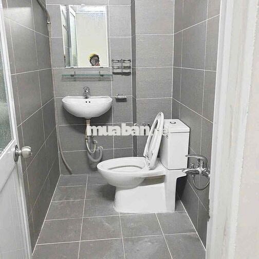cho thuê nhà phan huy ích p12 (4x14) trệt , lửng , 2pn , 2wc