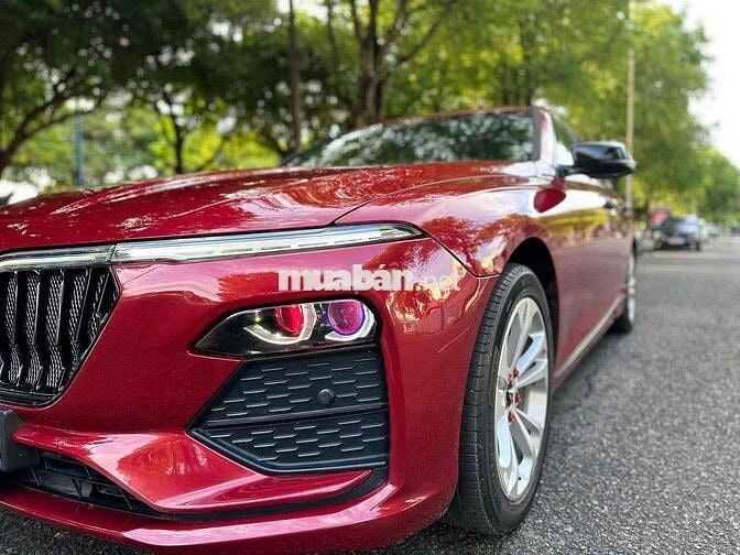 VinFast Lux A2.0 2021