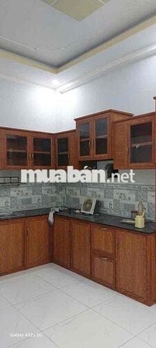nhà mới đep 1 lầu 2pn 2wc đs 2 hbp