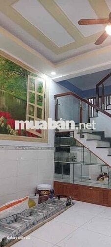nhà mới đep 1 lầu 2pn 2wc đs 2 hbp