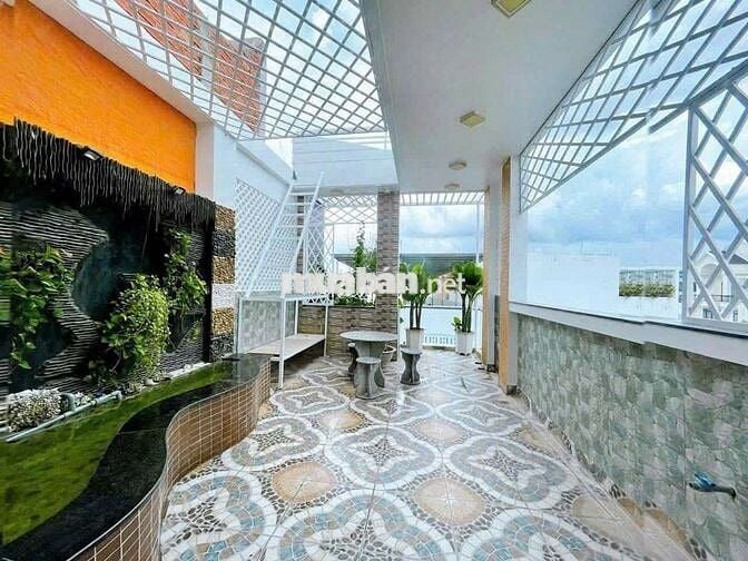 Nhà mới đẹp 2 lầu 4 máy lạnh KDC Đh Y Dược