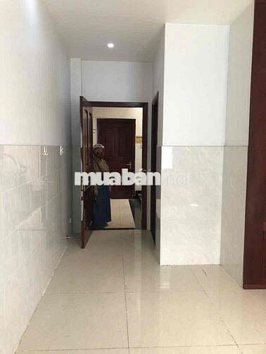 Nguyên tăng lầu 1 : gồm 2 phòng. đường Trần văn kiểu q6