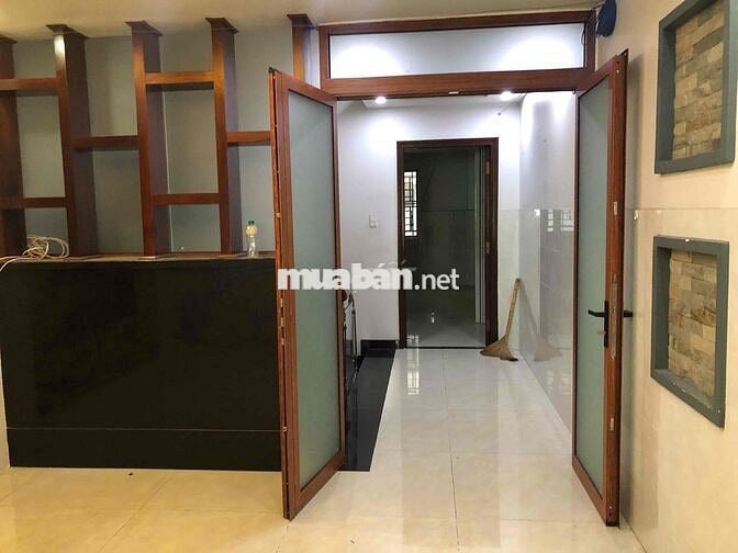 Nguyên tăng lầu 1 : gồm 2 phòng. đường Trần văn kiểu q6