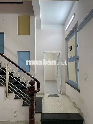 Cho thuê nhà nguyên căn 1 trệt 1 lầu gần Vincom, ĐH Công Nghiệp