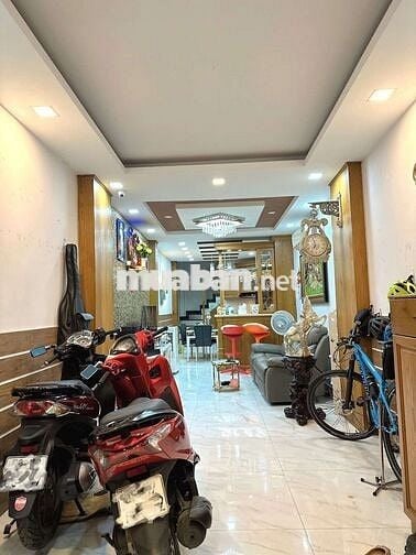 45m2 nở hậu HXH vô tới nhà Đường 3/2 5 tầng BTCT Hoàn công đầy đủ