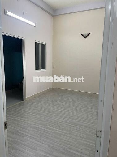 Cho thuê nhà nguyên căn 1 trệt 1 lầu gần Vincom, ĐH Công Nghiệp