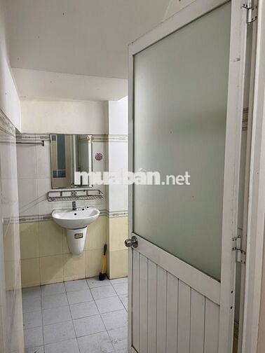 Cho thuê nhà nguyên căn 1 trệt 1 lầu gần Vincom, ĐH Công Nghiệp