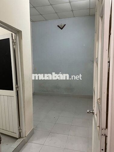 Cho thuê nhà nguyên căn 1 trệt 1 lầu gần Vincom, ĐH Công Nghiệp