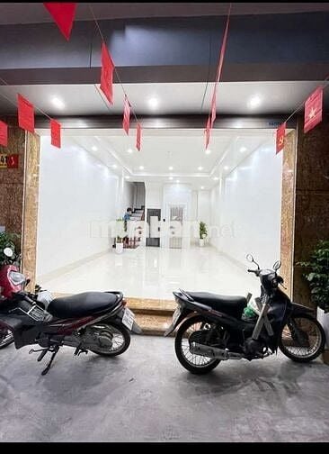 Tôi cần bán nhà mặt ngõ ô tô Quan Thổ 3, 6tầng thang máy fullnội thất