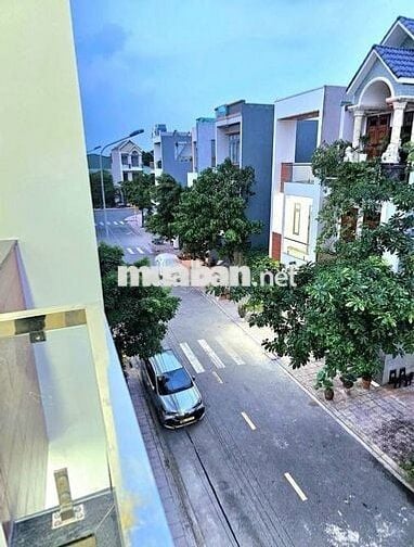 BÁN GẤP ĐẤT KHU DÂN CƯ LÊ PHONG NGAY VINCOM 550 DĨ AN