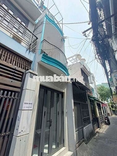 Cho thuê nhà 100/26 Dương Bá Trạc, sát chợ Rạch Ông