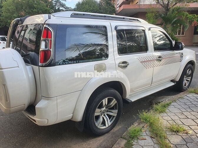 Ford Everest 2011 số tự động máy dầu
