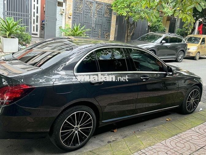 Mercedes Benz C Class 2020 C200 Exclusive  - 42000