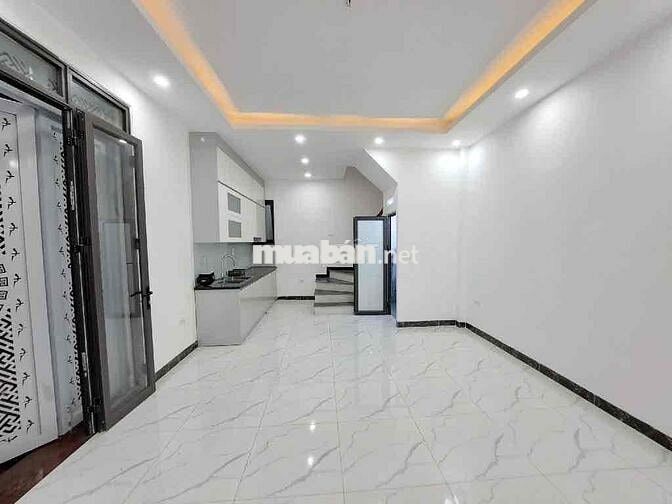 Bán nhà mới Tứ Hiệp/ Thanh Trì - 38m2 - Giá 5,8 tỷ