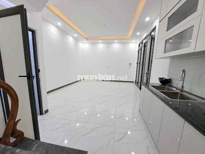 Bán nhà mới Tứ Hiệp/ Thanh Trì - 38m2 - Giá 5,8 tỷ