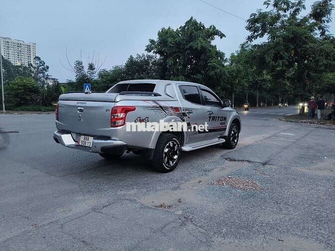 Mitsubishi Triton 2017 4x4 AT Mivec - 120000 km