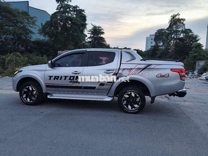 Mitsubishi Triton 2017 4x4 AT Mivec - 120000 km