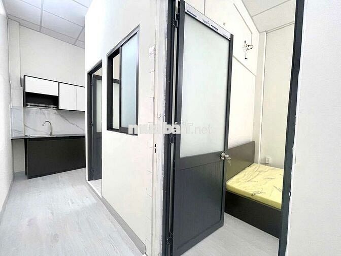Cho thuê căn hộ 2pn rộng 70m ở CMT8,Q3