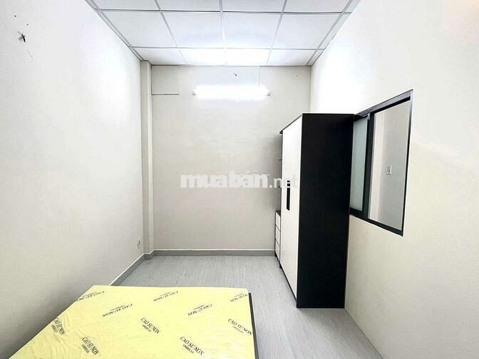 Cho thuê căn hộ 2pn rộng 70m ở CMT8,Q3